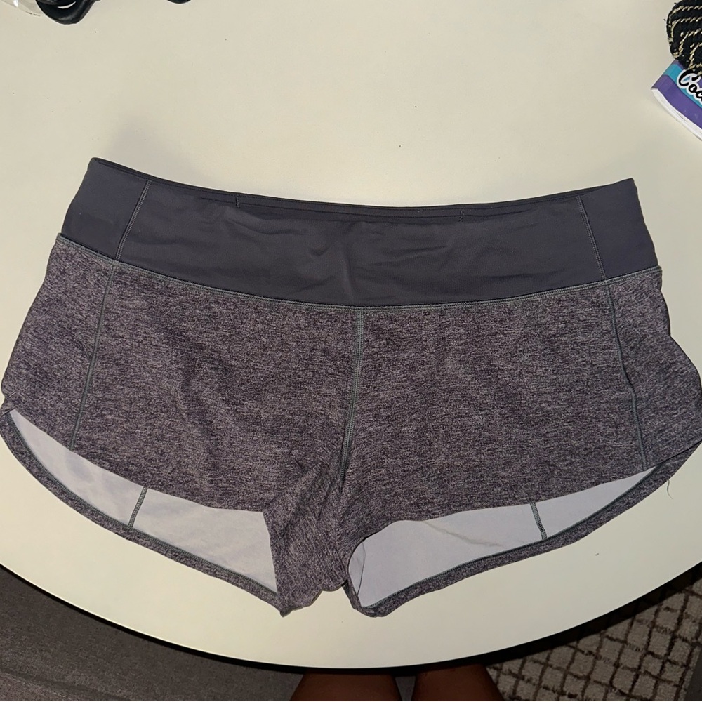Lululemon 2.5” Speed Up Shorts